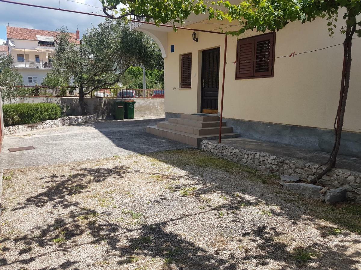Apartment Ivano Vodice Luaran gambar
